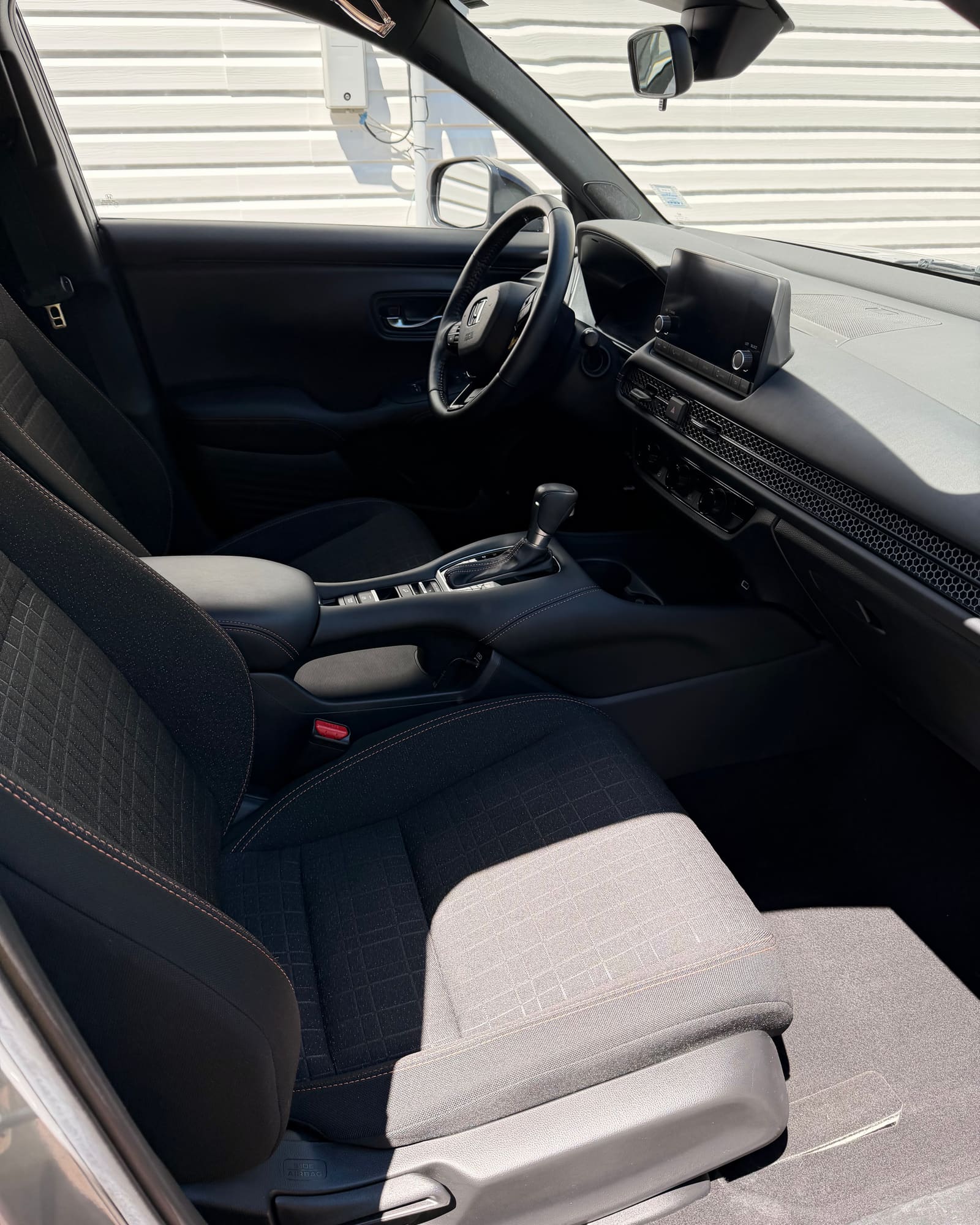 Detailed Honda HR-V interior